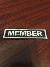 MEMBER MERKKI, KEINONAHKAPOHJASSA, 6e / KPL (VANHA KUVA, MUTTA SAMA POHJA JA VÄRI KUIN MUISSAKIN MERKEISSÄ)
